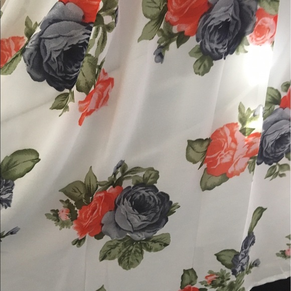 NWT JJ Perfection Double Layered Pleated Floral Chiffon Mini Dress Size Small - Picture 3 of 4